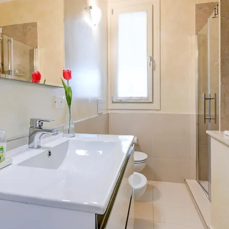 Le Della Romantica Holiday home